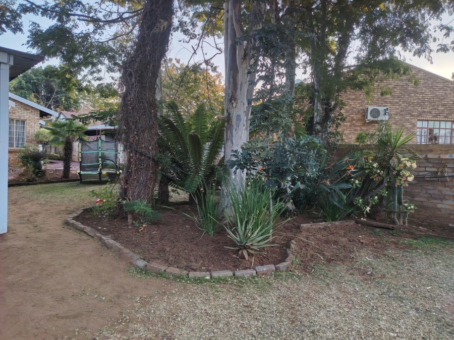3 Bedroom Property for Sale in Geelhoutpark North West